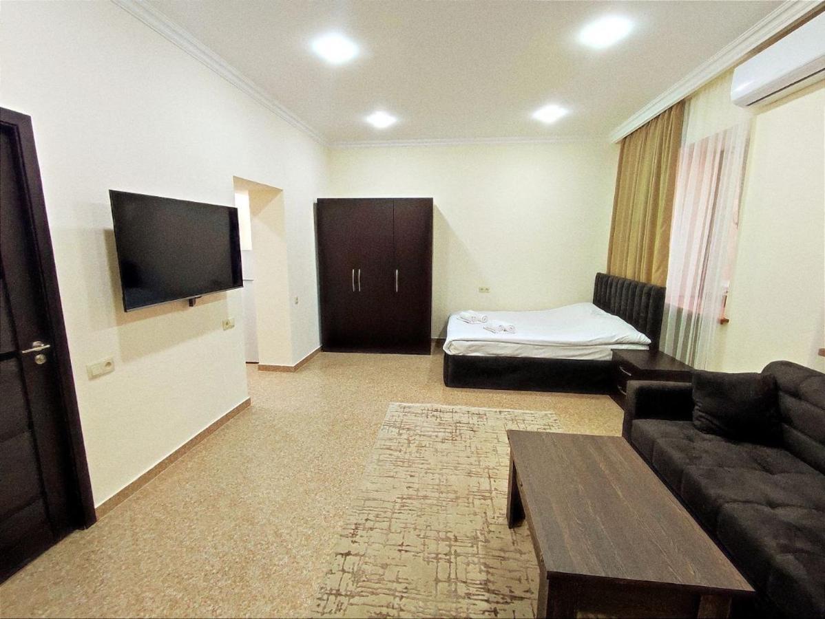 Aygestan Apartments เยเรวาน ภายนอก รูปภาพ